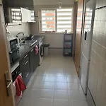 Cozy Private Room Quiet Lisbon Easy Transport Great Value