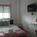 Cozy Private Room Quiet Lisbon Easy Transport Great Value *