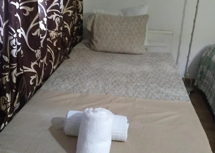 Quarto em Acomodações Particulares Singh Leite
