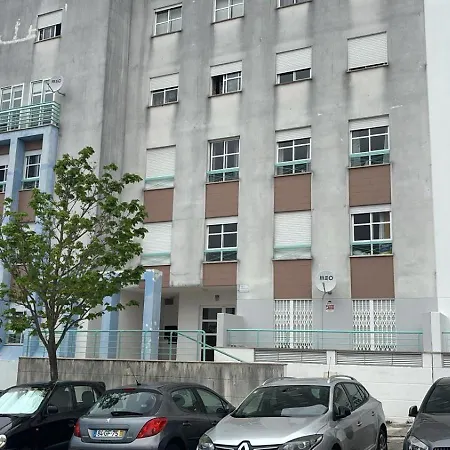 בית אירוח Singh Leite Family Pt